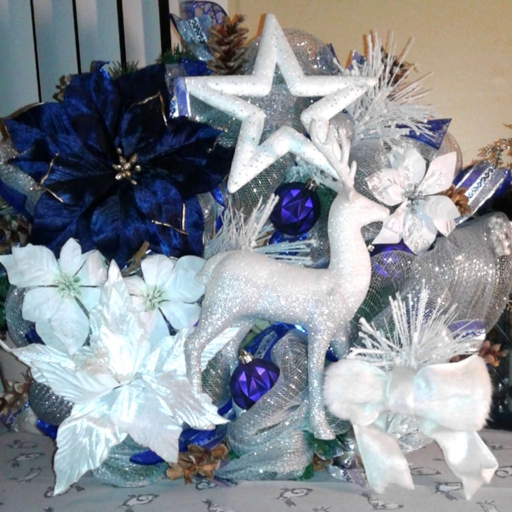 Stunning Handmade Christmas Wreath in Blue Tones NWOT